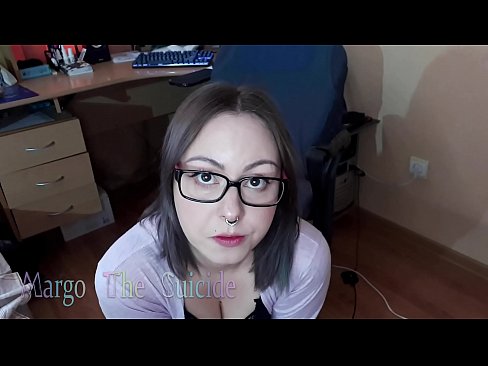 ❤️ Сэксуальная дзяўчына ў акулярах глыбока адсмоктвае фалаімітатар на камеру ❤❌ Супер порна на be.teatroporno.ru